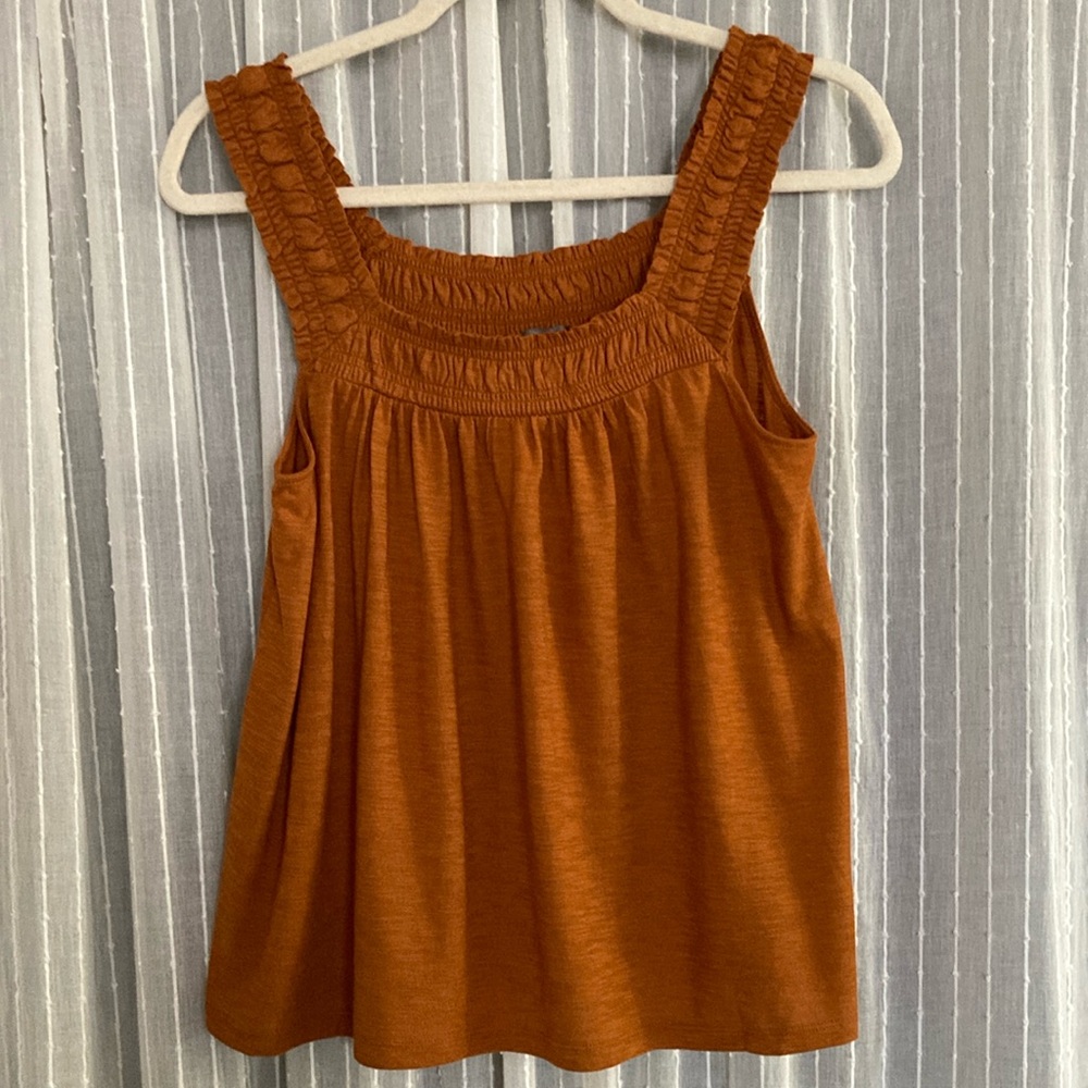 NWOT Anthropologie Size: S Cotton Blend Flowy Orange Rust Tank Top with Smocking